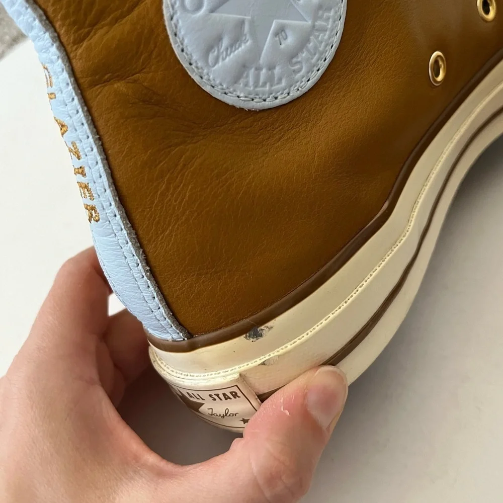 Converse Chuck Taylor 70 High Tops Brown Leather Blue Leaf Pattern Men’s Size 9
